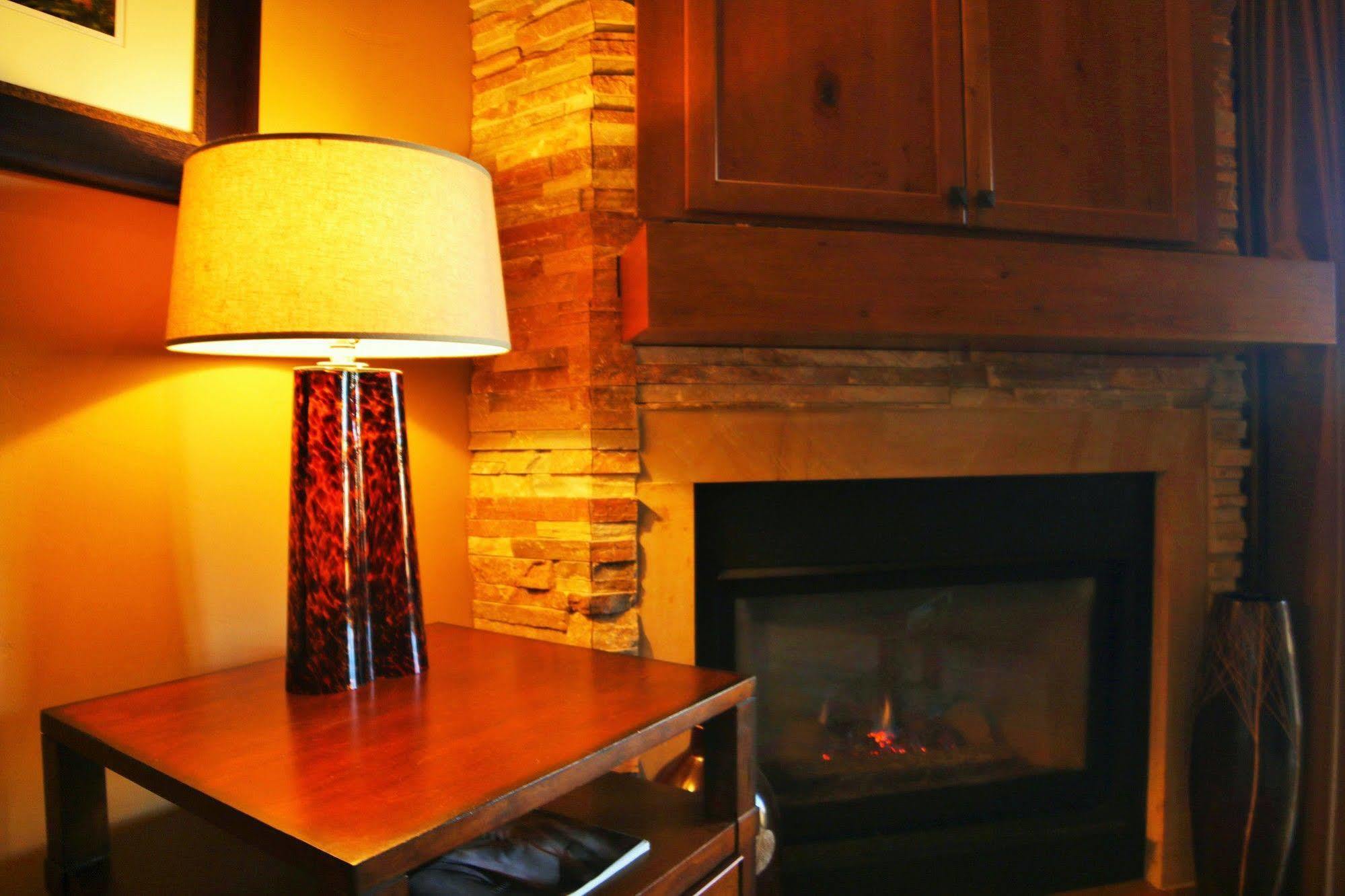 Tamarack Resort Bagian luar foto