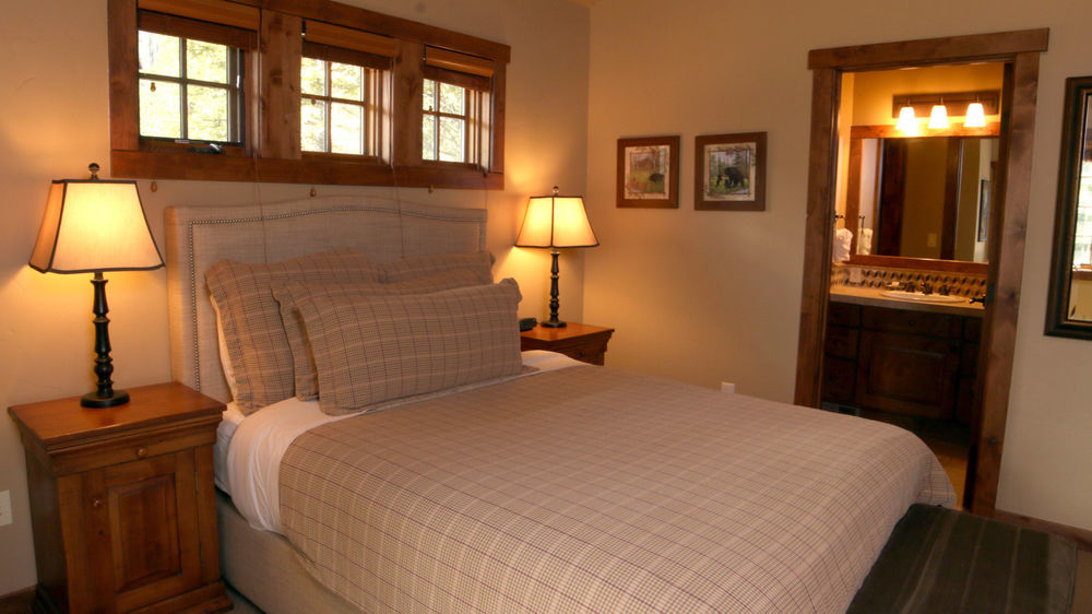 Tamarack Resort Bagian luar foto